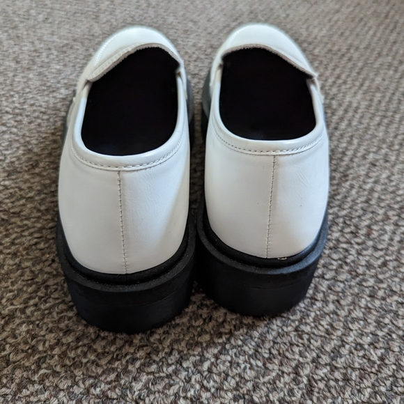SOLD- Chunky white platform loafers - Picture 3 of 6